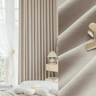 Rideau occultant beige moderne pour salon