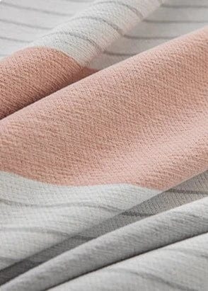 Rideau thermique rose, gris et blanc sur mesure