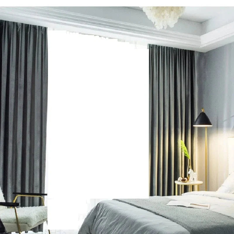 Rideau occultant en velours gris traditionnel