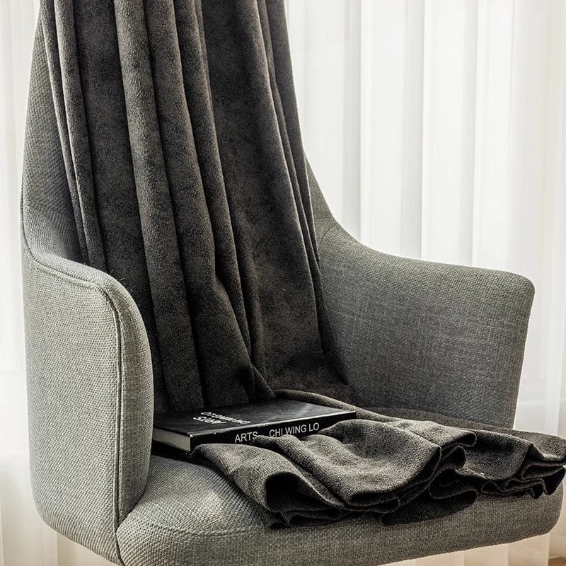 Rideau occultant en velours gris vintage
