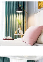 Rideau occultant en velours vert, sur mesure