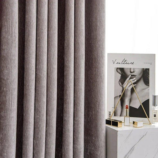 Rideau occultant en velours violet, sur mesure